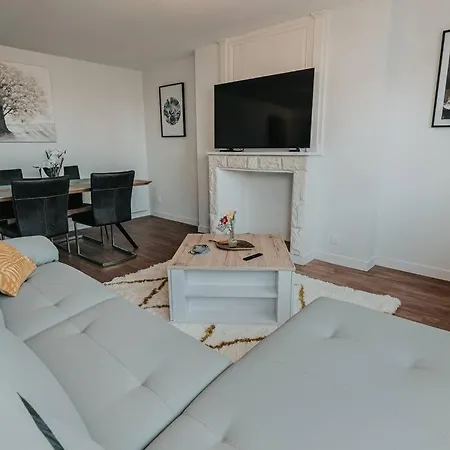 T3 Hyper Centre סומור